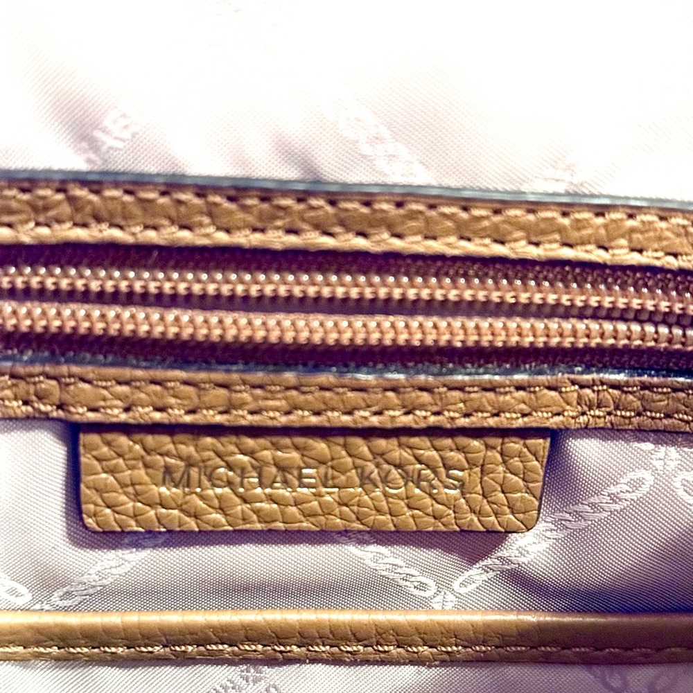 Hobo Bag + Wallet Bundle - Picture 14 of 16
